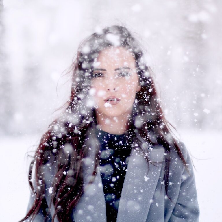 พิธีกรรมในฤดูหนาว Solstice เพื่อความงาม – อย่าไฮเบอร์เนต!