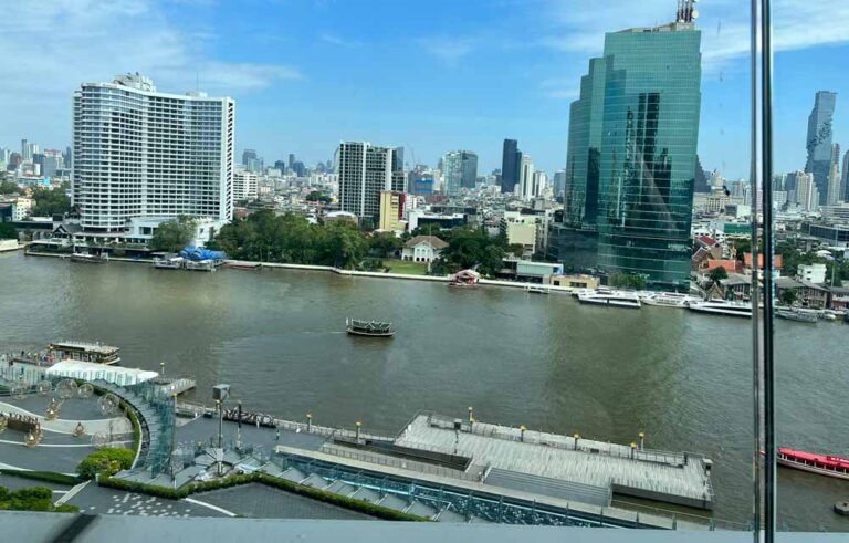 ไอคอนสยามกรุงเทพฯ: คู่มือฉบับสมบูรณ์