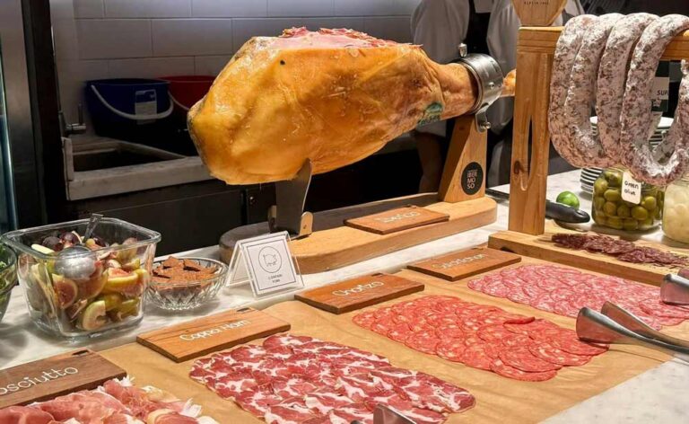 15 บุฟเฟ่ต์ที่ดีที่สุดในกรุงเทพฯ