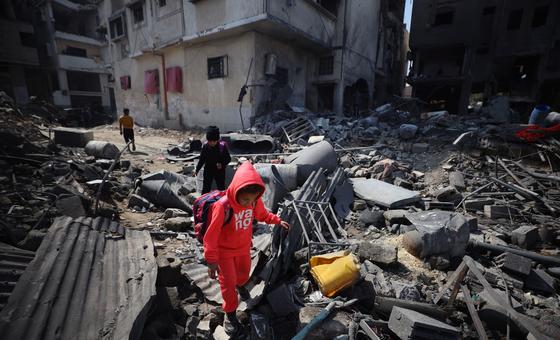 Gazans ที่หมดแรงตื่นจากการทิ้งระเบิดอีกคืนของอิสราเอล: ทีมช่วยเหลือของสหประชาชาติ