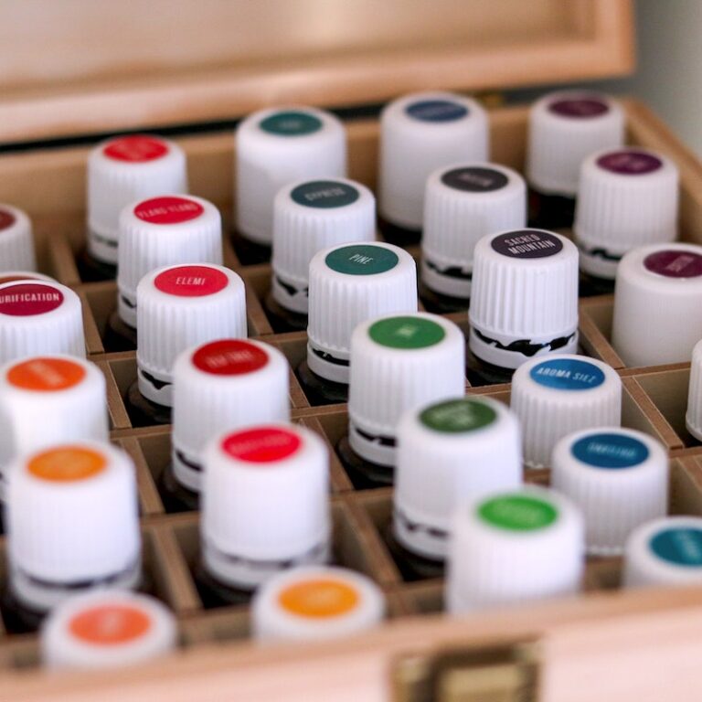 น้ำมันหอมระเหยที่ดีที่สุดสำหรับราศีเมษ