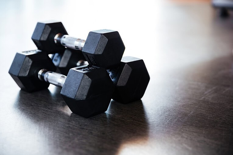 วิธีทำให้การออกกำลังกายง่ายขึ้น: 5 ตำนานการออกกำลังกาย debunked