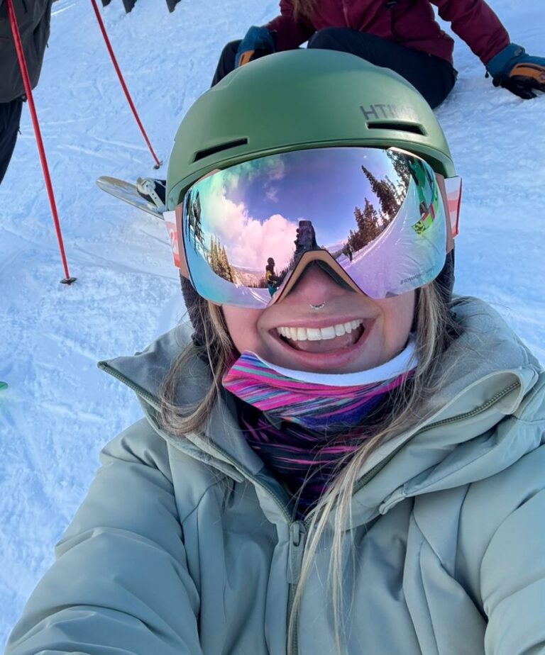 แว่นตาสกีที่ดีที่สุดในปี 2025 ทดสอบเป็นเวลาหลายสัปดาห์บนเนินเขา