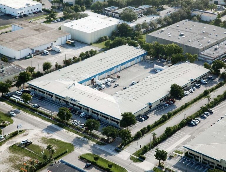 ARES LINES UP PORTFOLIO REFI $ 99M