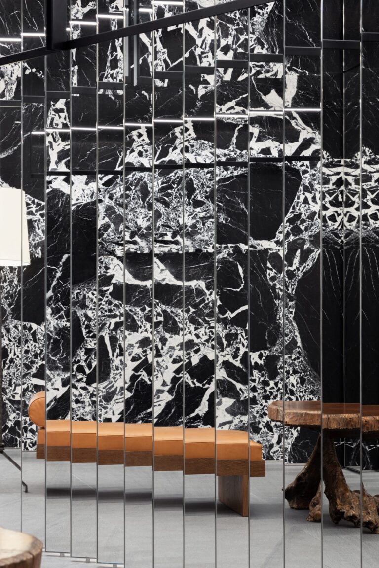 Celine เปิดตัวบูติคแห่งใหม่ล่าสุด ณ ion orchard ประเทศสิงคโปร์