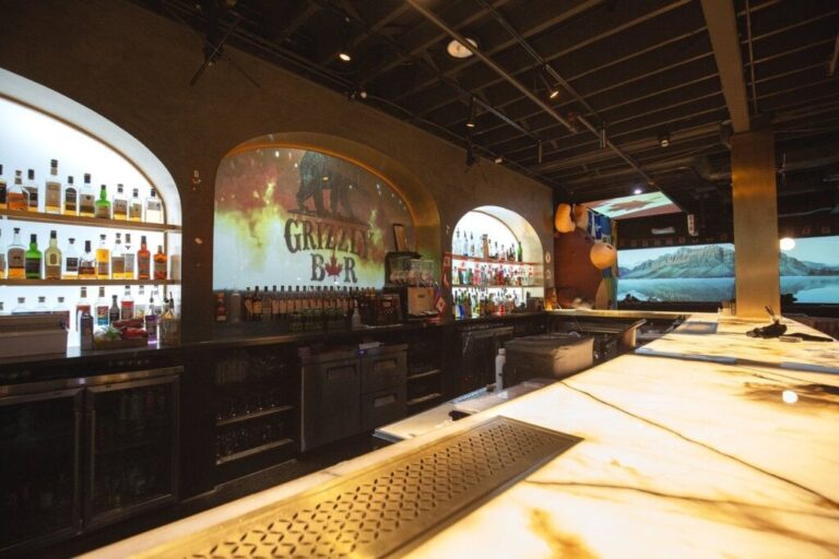 หาอาหารแคนาดาได้ที่ไหน