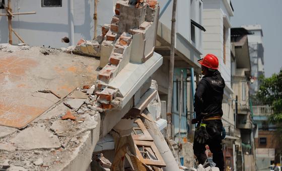 อันตรายเพิ่มขึ้นสำหรับผู้รอดชีวิตจากการเกิดแผ่นดินไหวของพม่าระบบสุขภาพ 'ครอบงำ'