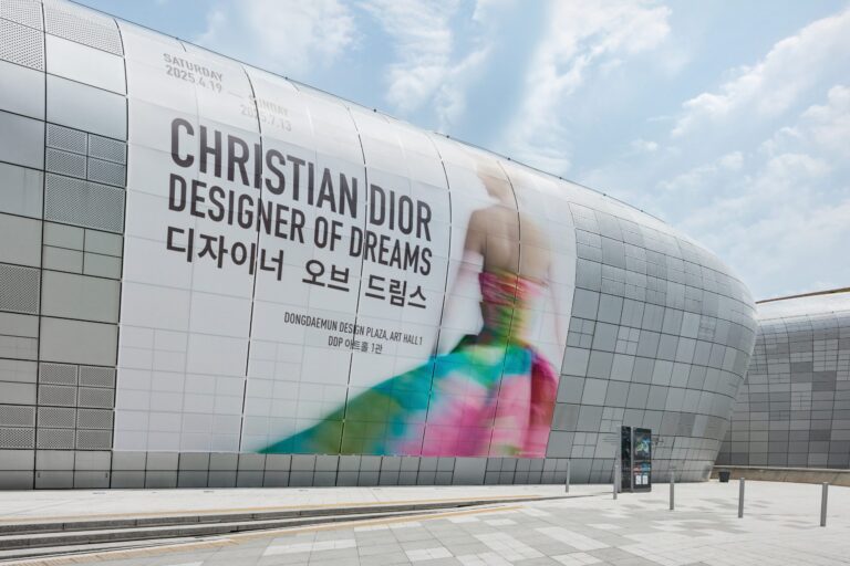Dior นำเสนอนิทรรศการนักออกแบบแห่งความฝัน ณ กรุงโซล