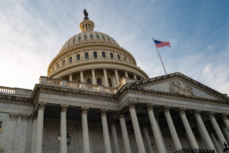 ซีอีโอของเทคเตือนวุฒิสภา: US Energy Grid ที่ล้าสมัยคุกคามความทะเยอทะยานของ AI