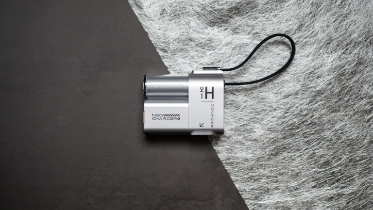 ธนาคารพลังงาน 5,000mAh ของ Redmagic เป็นสองเท่าเป็นเครื่องชาร์จ 65W Gan