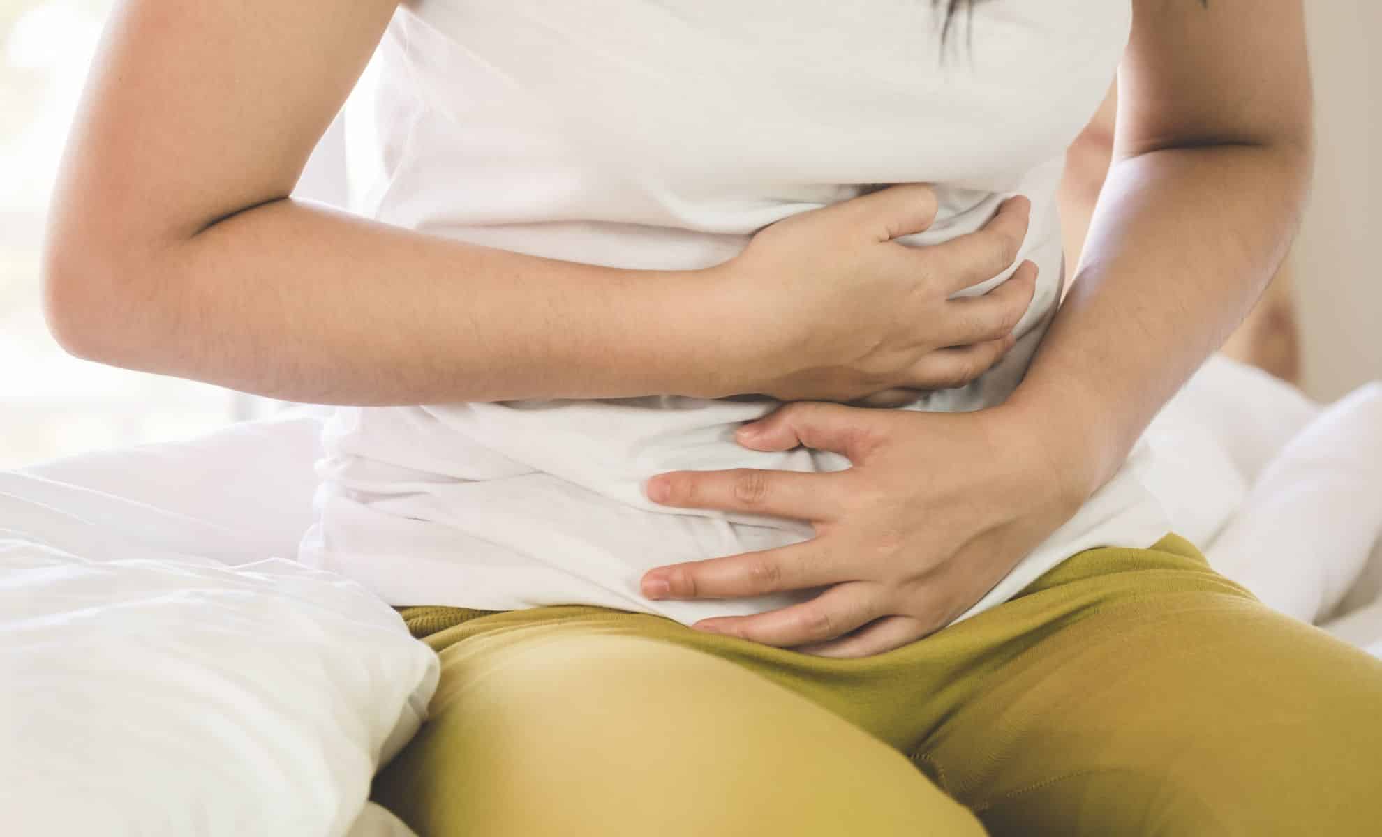 นักโภชนาการสาบานด้วยผลิตภัณฑ์นมนี้เพื่อบรรเทาอาการท้องผูก - และอาจอยู่ในตู้เย็นของคุณ