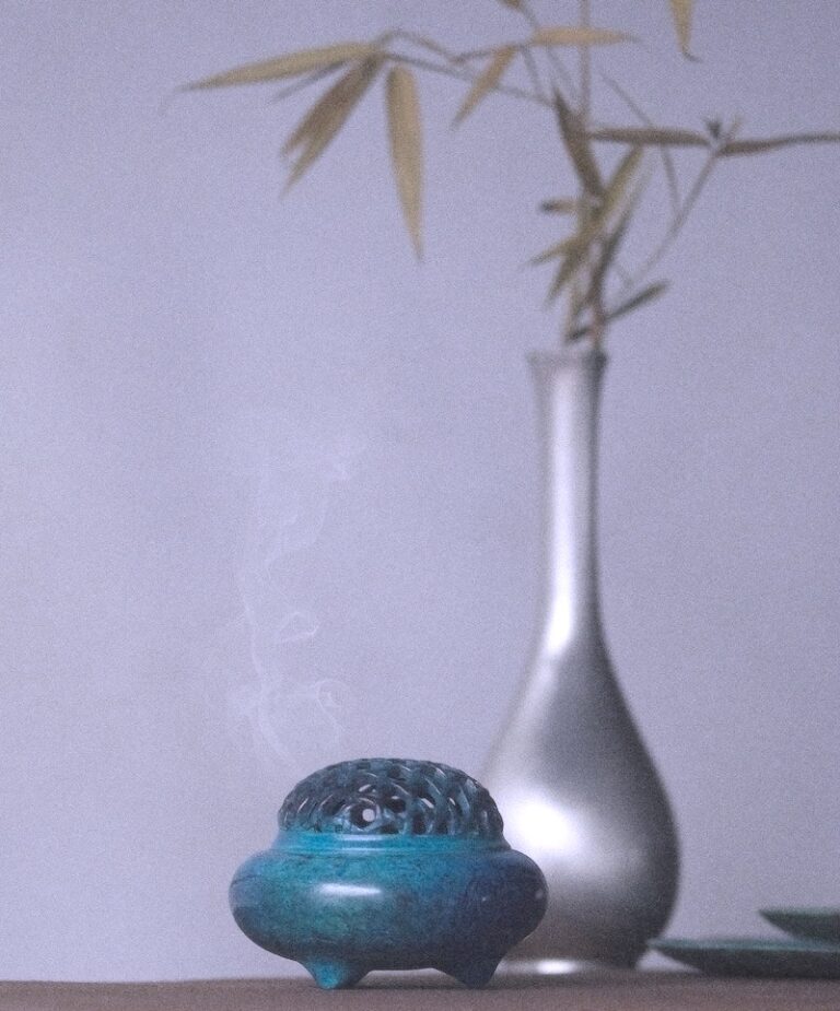 น้ำมันหอมระเหยที่ดีที่สุดสำหรับราศีพฤษภ