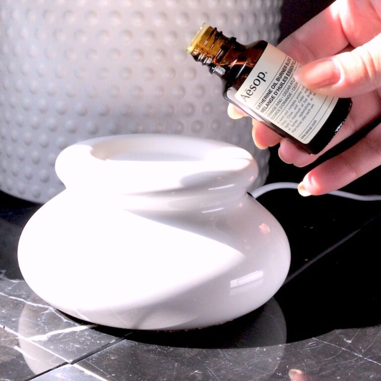 น้ำมันหอมระเหยที่ดีที่สุดสำหรับราศีเมถุน