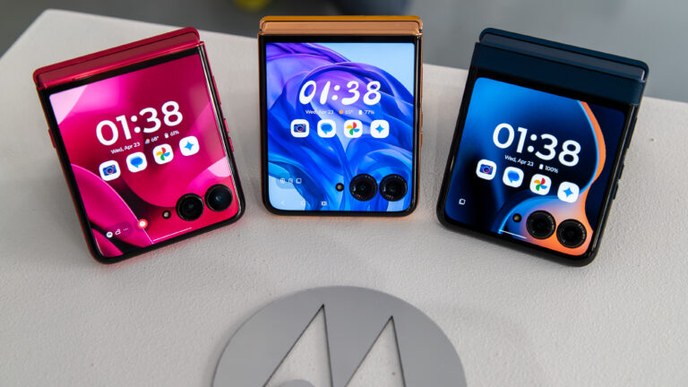 พื้นผิวของผู้เล่นตัวจริงของ Motorola Razr 2025 เป็นความสุขทางประสาทสัมผัส