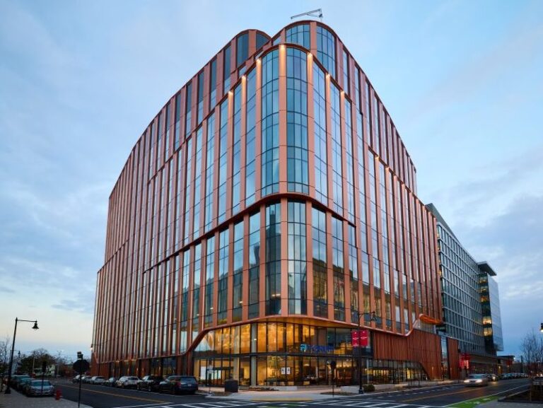 Lendlease เปิดตัว 350 KSF Boston Life Science Challenge