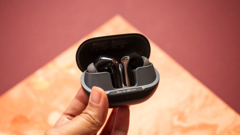 หูฟังเหล่านี้มีเสียง Snapdragon และตอนนี้มีค่าใช้จ่ายเพียง $ 55 ในขณะนี้