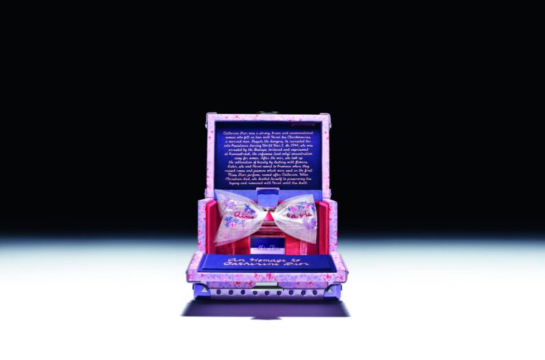 Miss Dior x Judy Chicago นำเสนอน้ำหอมทรังก์สุดประณีตที่มีเพียง 1 ชิ้นในไทย