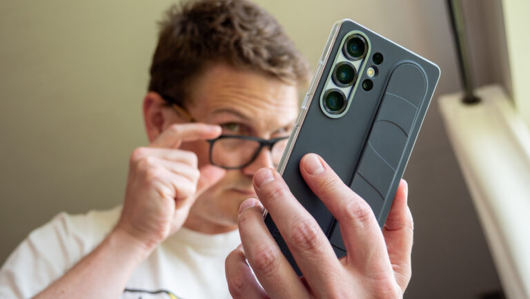 Galaxy S25 ตรวจจับลายนิ้วมือปลอมหรือข้อมูลใบหน้าได้ดีแค่ไหน?