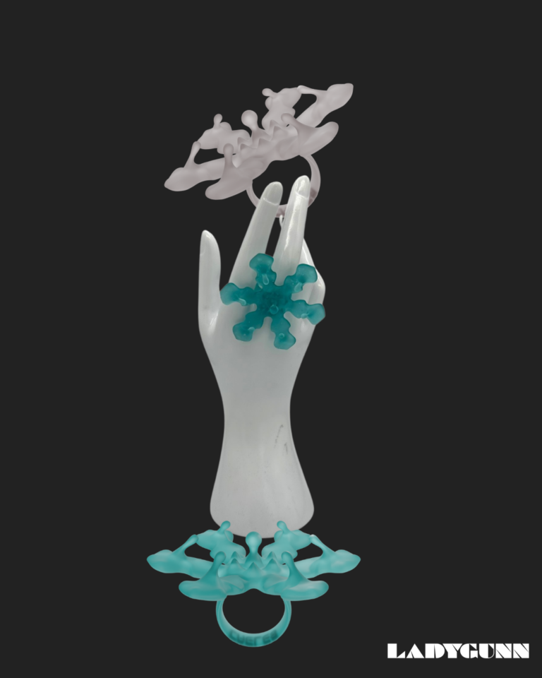 Ladygunn – Beyoncé, Coachella และอนาคตของแฟชั่น: Dreamscapes สวมใส่ได้ของ Skylr Caeles