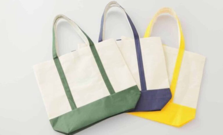 กระเป๋านี้ได้กลายเป็นสัญลักษณ์สถานะที่ต้องมีในประเทศที่ไม่มีร้านค้าใด ๆ