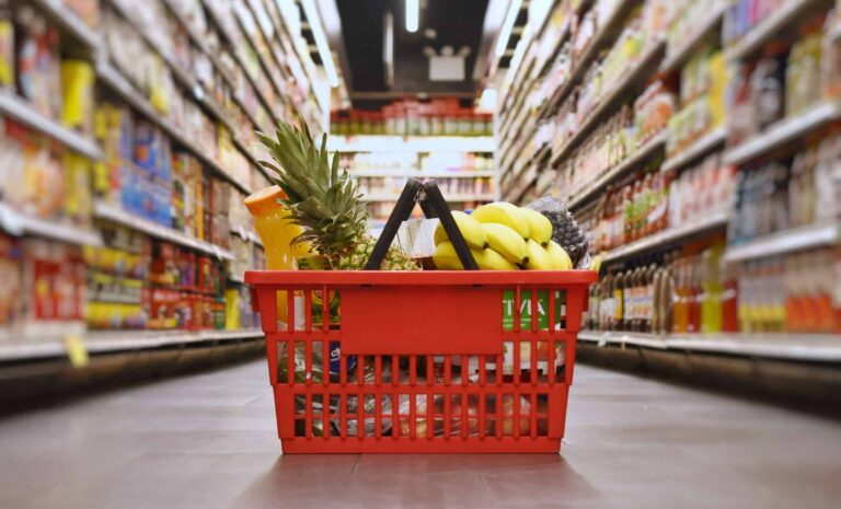 มีผู้ร้ายซ่อนเร้นอยู่ด้านหลังไฟกระชากหรือไม่?