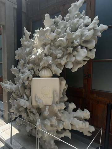 วัฒนธรรมกลิ่นในประเทศจีนและเยี่ยมชม Amouage ในเซี่ยงไฮ้