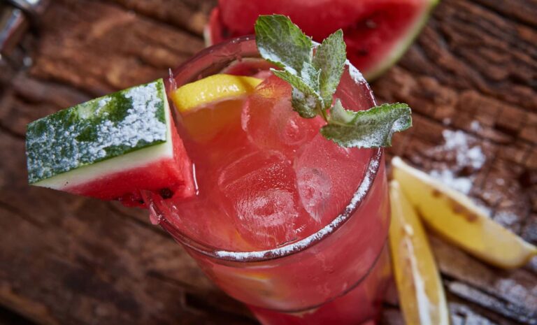 แตงโม 2-ingredient ไวรัสนี้เป็นฤดูร้อนที่บริสุทธิ์ในแก้ว