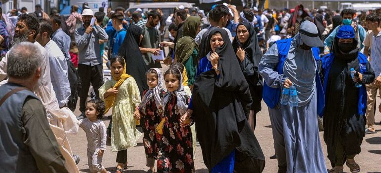 บริการช่วยชีวิตลดลงเมื่อตอลิบานบาร์ช่วยผู้หญิงคนงาน – ปัญหาระดับโลก